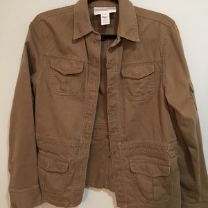 Barely worn stylish jacket. Great quality!